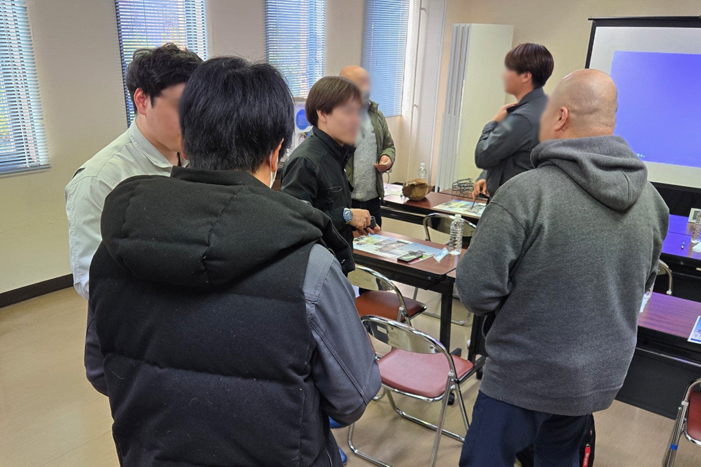 参加者同士の交流、名刺交換など